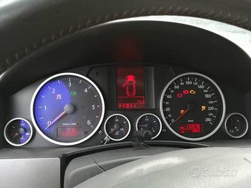 Quadro strumenti VWV TOUAREG 2461cc TDI del 2008