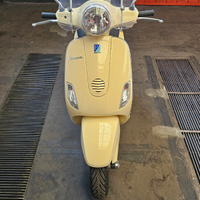 Vespa 150 LX