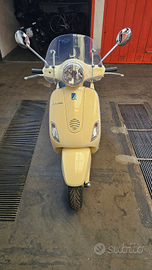 Vespa 150 LX