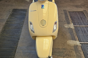 Vespa 150 LX