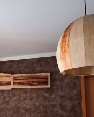 Lampadari artigianali in legno - design moderno 
