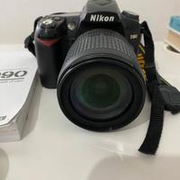 Nikon Reflex D90 con obiettivo 18-105mm