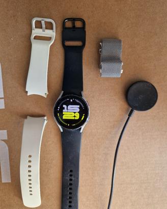 Samsung Galaxy Watch 4 | Silver | One UI 8