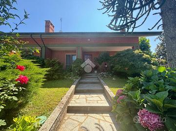 VILLA SINGOLA A NONE