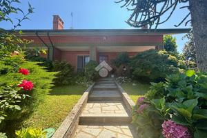 VILLA SINGOLA A NONE