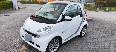 SMART fortwo 2° serie  anno 2012 diesel