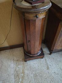 Comodino stile impero in noce primo '80