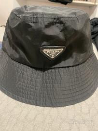 Cappello prada