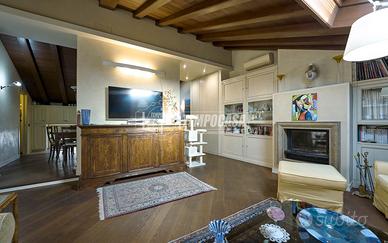 ATTICO TRILOCALE CON TERRAZZO IN VIA VIRGILIO!