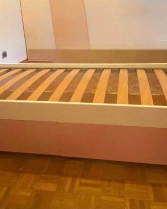 Letto singolo con cassettoni