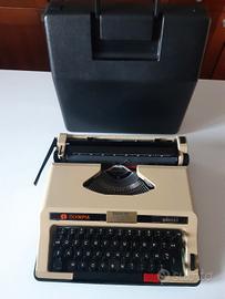 Macchina da scrivere anni 70