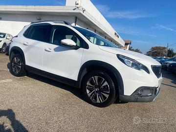 Peugeot 2008 1.2 PureTech 82 Allure