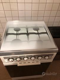 Fornelli a quattro fuochi a gas metano