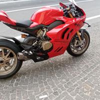 Panigale V4 v4s