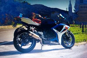 gsx r 600 k7