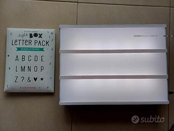 Light box mai usata