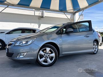 Opel Astra 1.7 CDTI 110CV Sports Tourer Cosmo