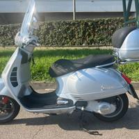 Vespa 250 gts