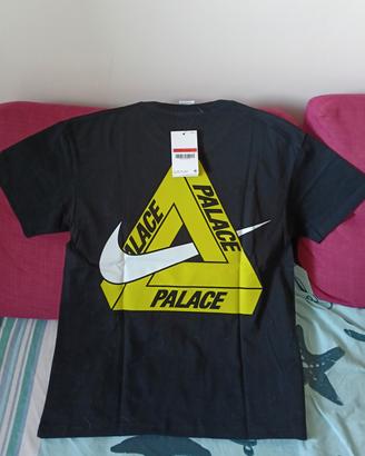 T-shirt Nike x Palace nera
