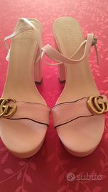 sandali rosa nuovi