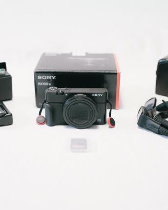 Sony RX100 VII – Come Nuova + Kit Completo