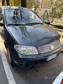 ⸻  Fiat Punto a metano – economica e ancora perfe