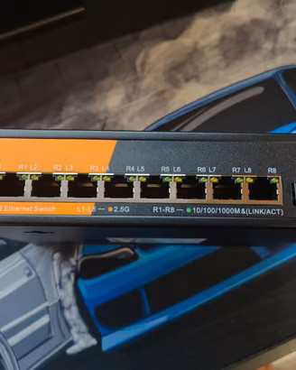 Switch PoE+ 2.5G KeepLiNK KP-9000-9XHP-X – 8 Porte