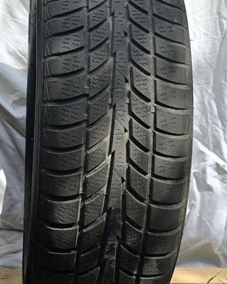 Gomma Hankook Invernale Icept RS 195-60-R15 88T