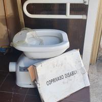 w c  per disabili più tavoloccia 