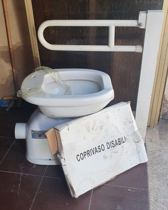 w c  per disabili più tavoloccia 