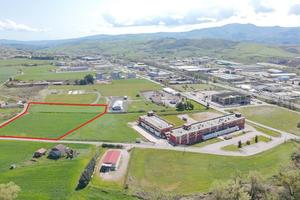 A Tito Scalo-Zona industriale terreno edificabile