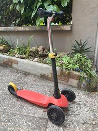 Monopattino per bambin*