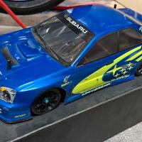 Auto radiocomandata 1:10 carbonio e brashless