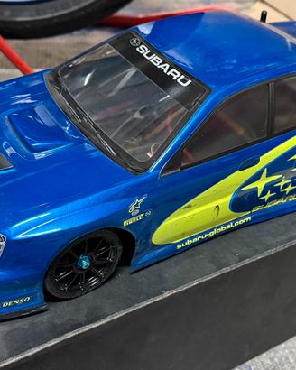 Auto radiocomandata 1:10 carbonio e brashless