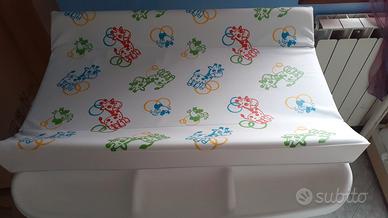 Fasciatoio con vaschetta bagno