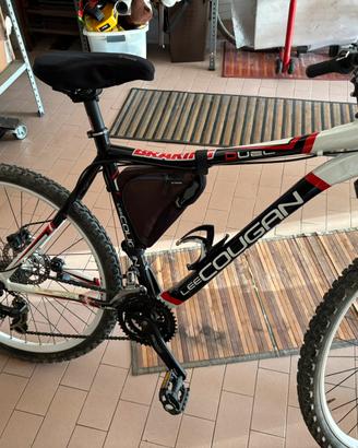 Mountain Bike Lee Cougan 20