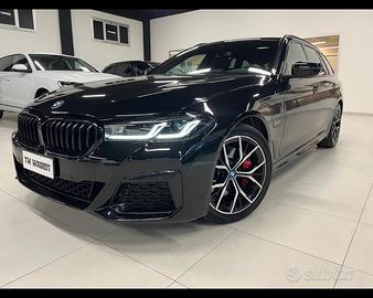 BMW Serie 5(G30/31/F90) - 530e Touring Msport 2023