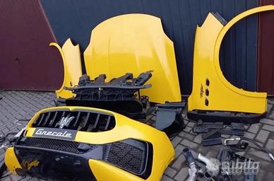 Maserati Grecale m182 musata cofano paraurti fari