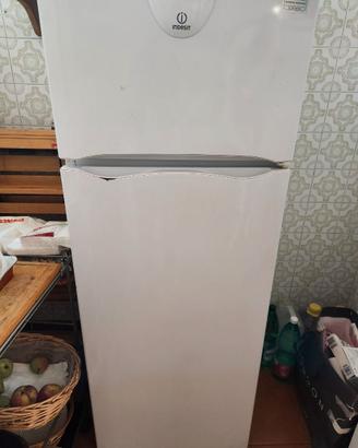 Frigorifero Indesit 230l