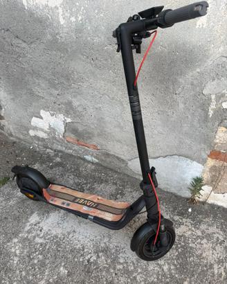 Monopattino Navee 25i proII