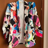 Giacca colorata con stampe e maniche 3/4