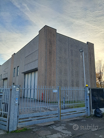 Porzione capannone industriale uso laboratorio