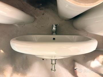 Lavandino da bagno ceramica usato