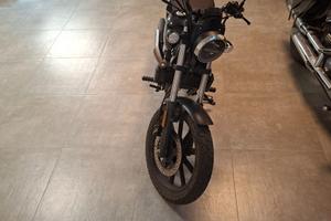 Moto QJMOTOR SRV125