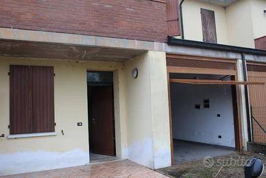 Immobile in asta di 151 m² con 5 locali e box auto