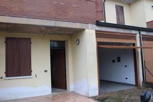 Immobile in asta di 151 m² con 5 locali e box auto