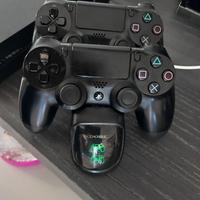 PlayStation 4 con 2 pad originali e 2 giochi