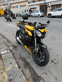 Triumph Street Triple 765 RS Yellow