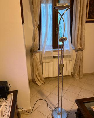 Lampada a piantana