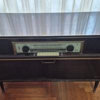 Mobile radio d'epoca Grunding Mandello b 1964